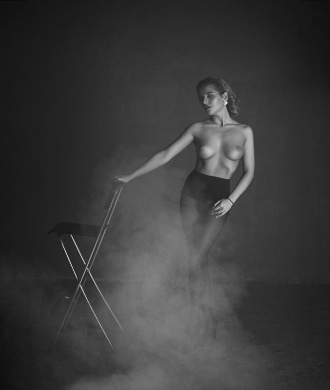 девушка,жанр,портрет,фотография,модель,арт,portrait,photography, middle,nature,soul,свет,girl,canon 35mm, woman,monochome,ню,гламур  фото превью