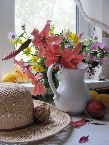 Летний день со шляпкой