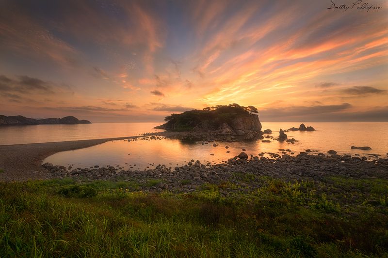 россияприморский крайхасанский районбухта орлинкаморескалыкамнитучисветтравадмитрий подкопаевмыс астафьева. Летний рассвет на островах 2 фото превью