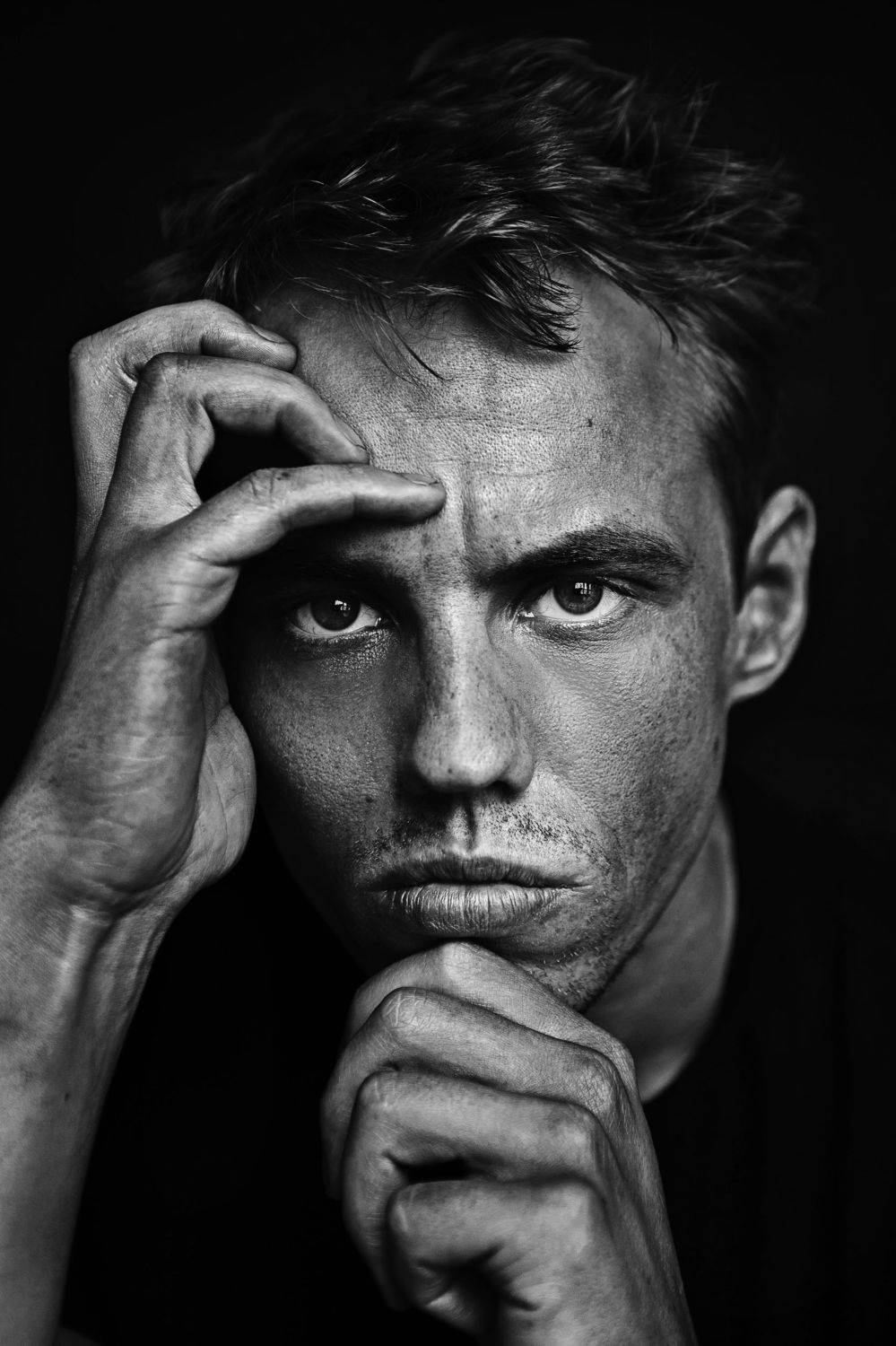 , Антон Леонов