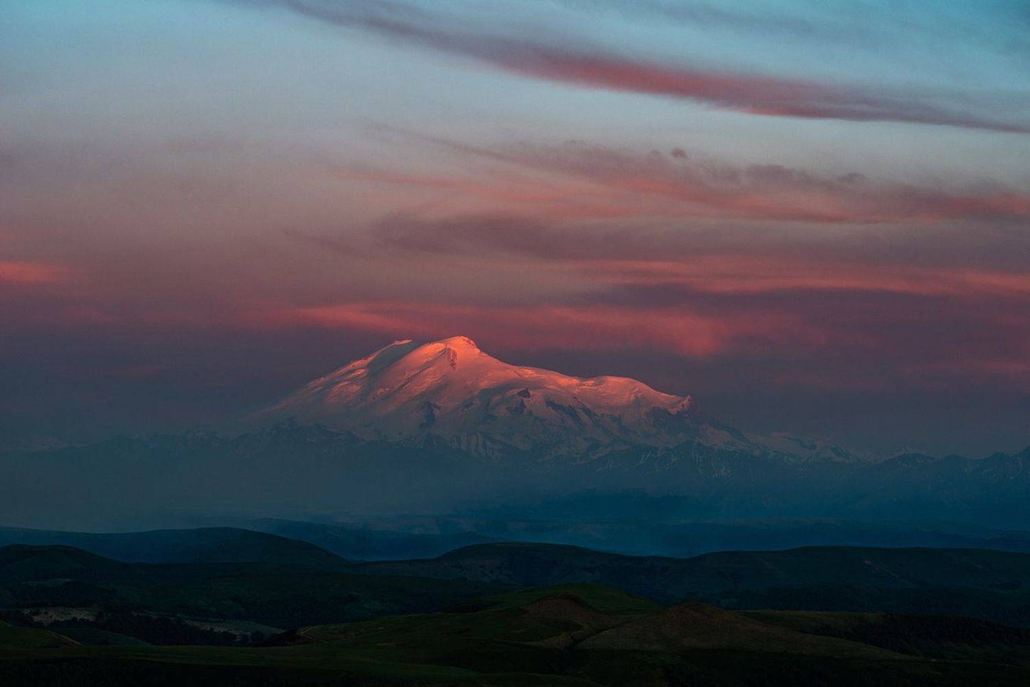 бермамыт, эльбрус, закат, скала, обрыв, плато, вечер, свет, карачаево-черкесия, Арсен Алабердов