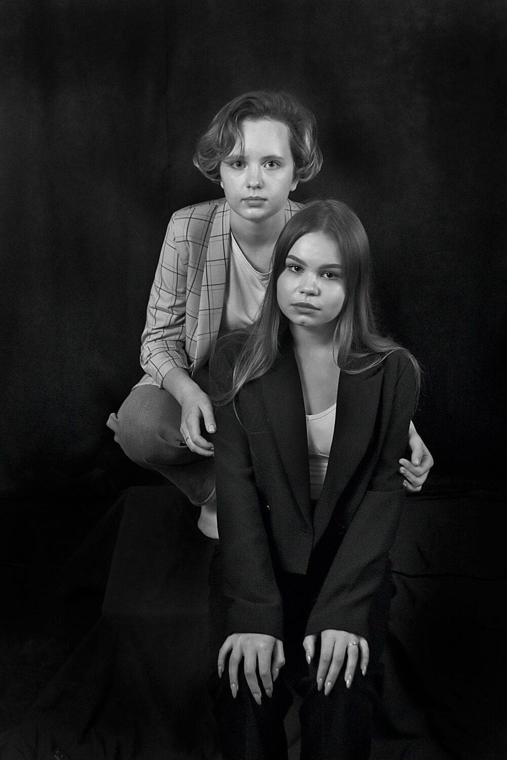 девушка, портрет, глаза, взгляд, волосы, чб, апатиты, Николай Смоляк