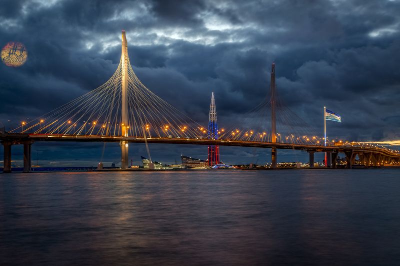 городской пейзаж, У ближнего моста фото превью