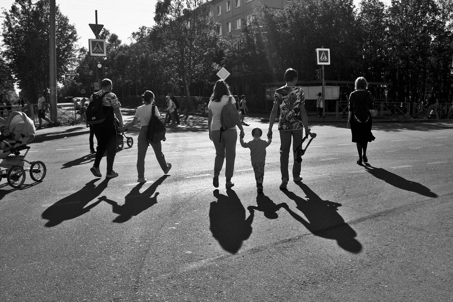 город, перекрёсток, светофор, тени, улица, апатиты, чб,, Николай Смоляк