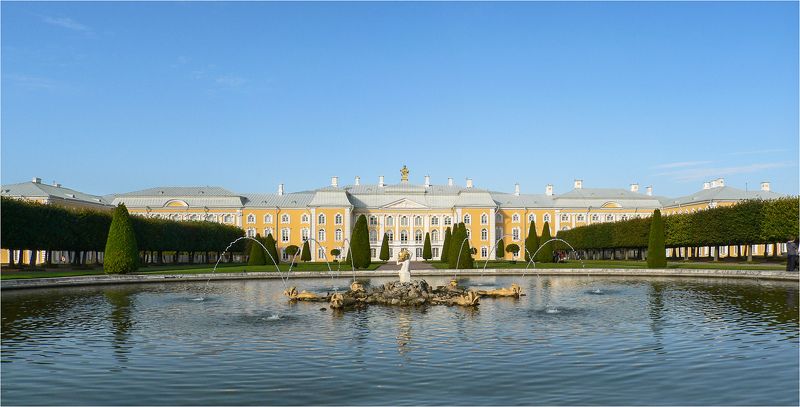 Петергоф. Большой дворец. фото превью