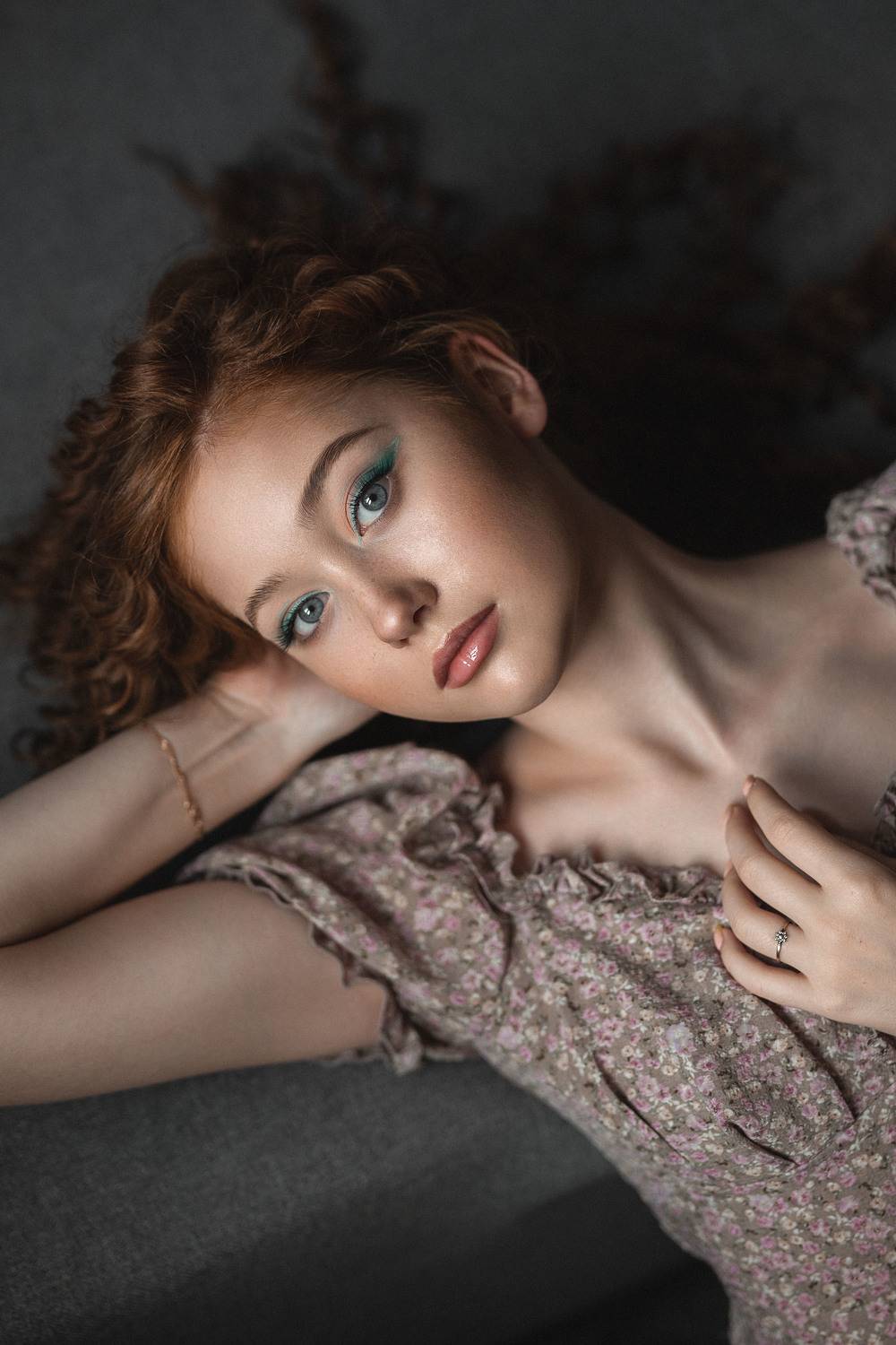 девушка, модель, портрет, фотосессия, студия, макияж, гламур, girl, model, modeling, young, portrait, make-up, творческий портрет, женский портрет, woman, young woman, glamour, постановка, постановочная фотография, fashion, Владимир Васильев