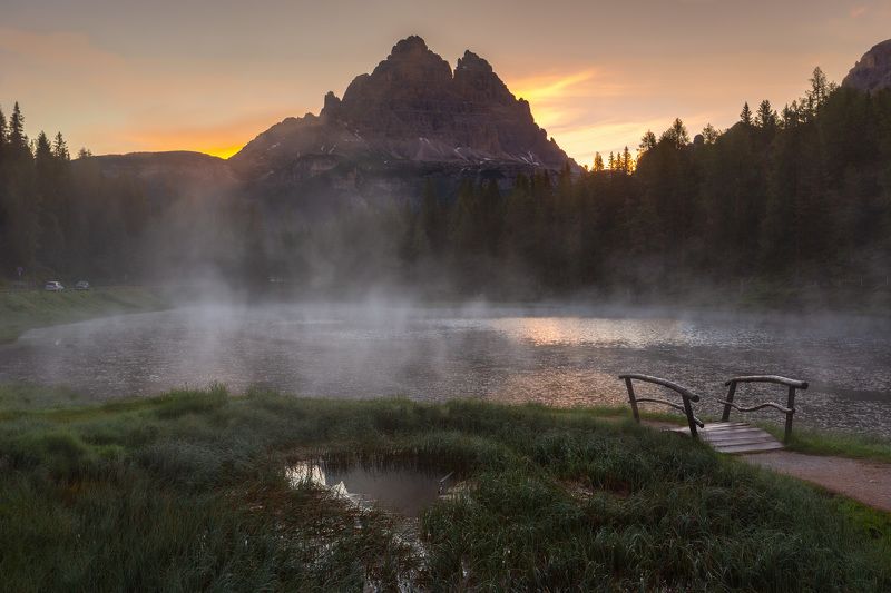 италия, доломиты, горы, облака, восход, туман, природа, landscape, italy, dolomites, golden hour, golden light, sunrise Озеро Анторно. фото превью