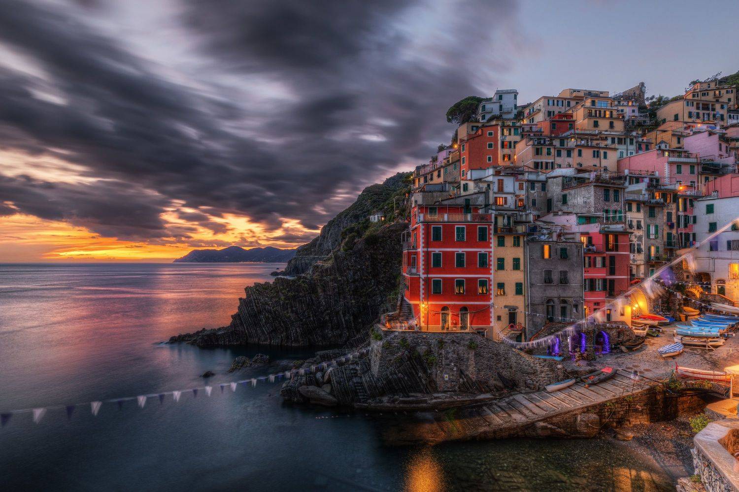 italy, liguria, cinque terre, riomaggiore, la spezia, mediterranean, unesco, village, town, long exposure, sunset, sea, sun, sky, cloud, light, panorama, coast, landscape, amazing, scenic, travel, destination, Giovanni Laudicina