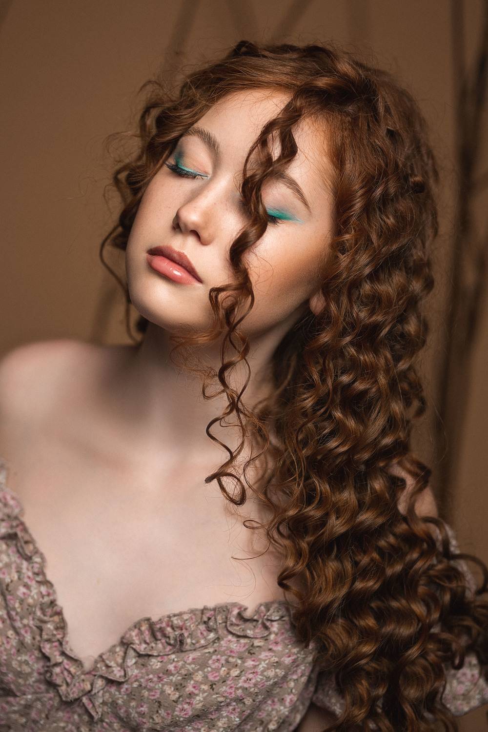 девушка, модель, портрет, фотосессия, студия, макияж, гламур, girl, model, modeling, young, portrait, make-up, творческий портрет, женский портрет, woman, young woman, glamour, постановка, постановочная фотография, fashion, Владимир Васильев