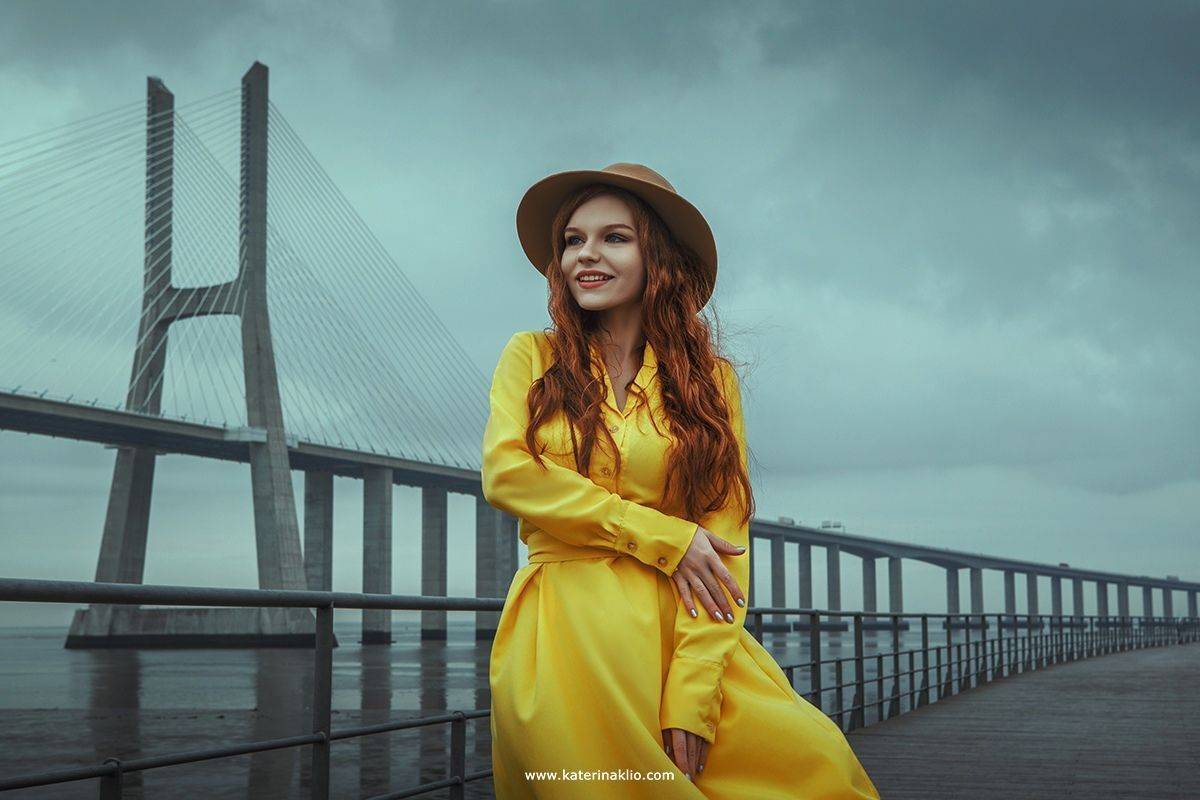yellow, Lisbon, Portugal, bridge, river, color, woman, mood, loneliness  , Катерина Клио