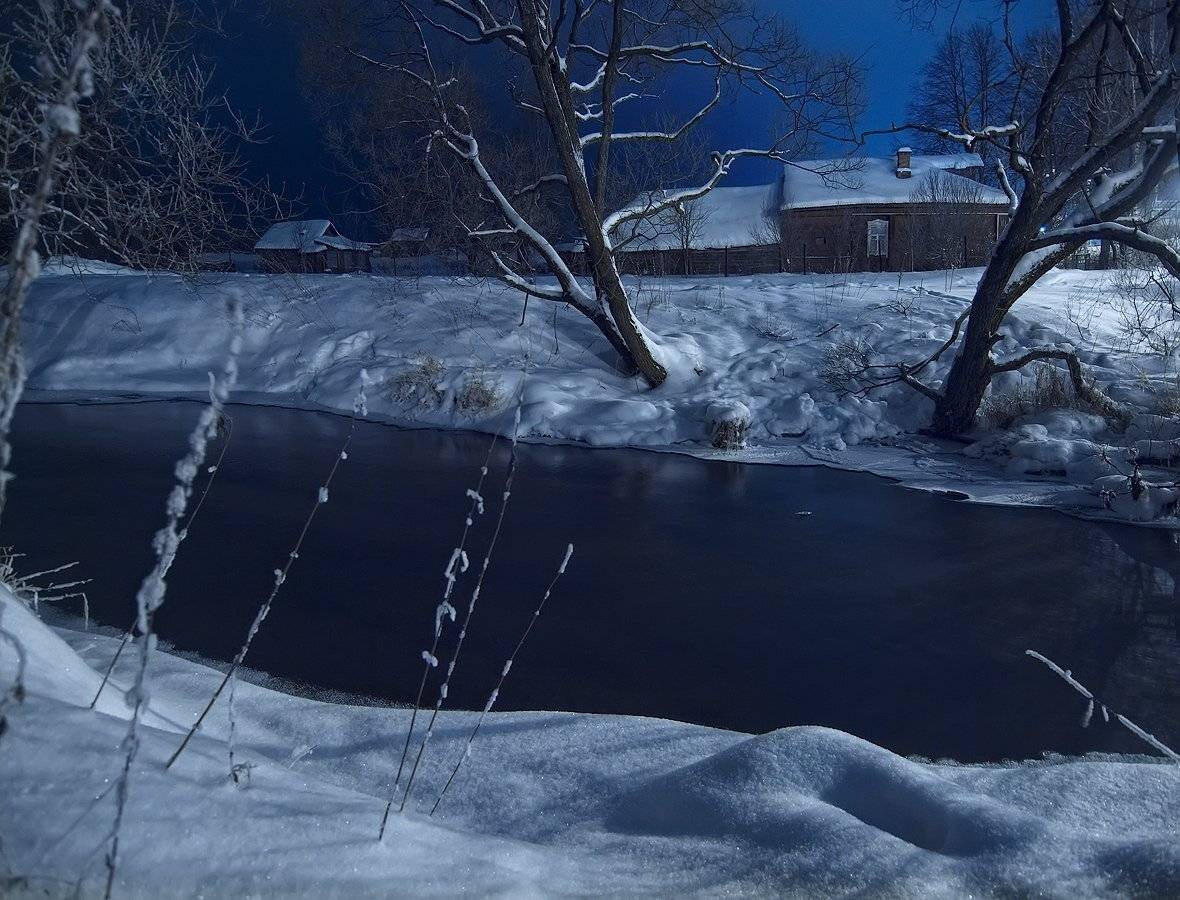 Зима река снег ночь село, Владимир Перепечаев