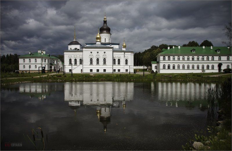 Псковская область. Спасо-Елеазаровский монастырь фото превью