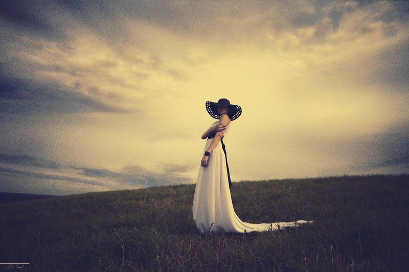 Дама в шляпе фото превью