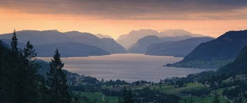 Тихим вечером