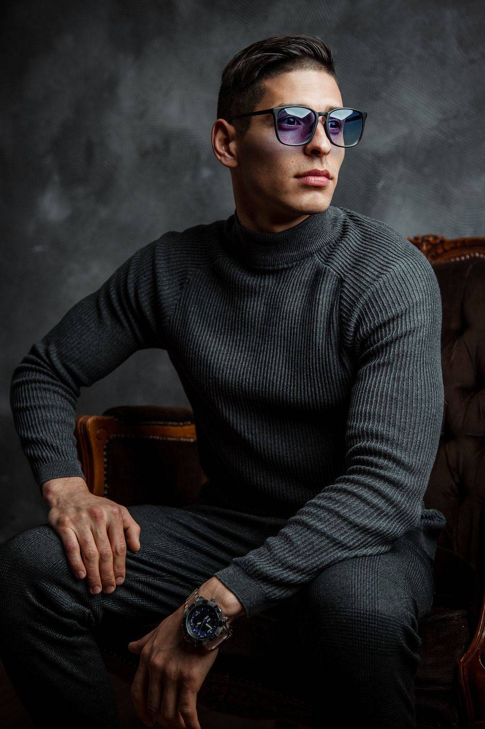 Мужской портрет, студийный портрет, студия, Денис Бардась