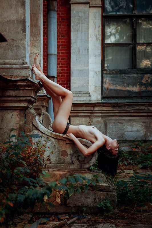 abandoned, заброшенное, модель, девушка, artnude, manor Caryatid фото превью