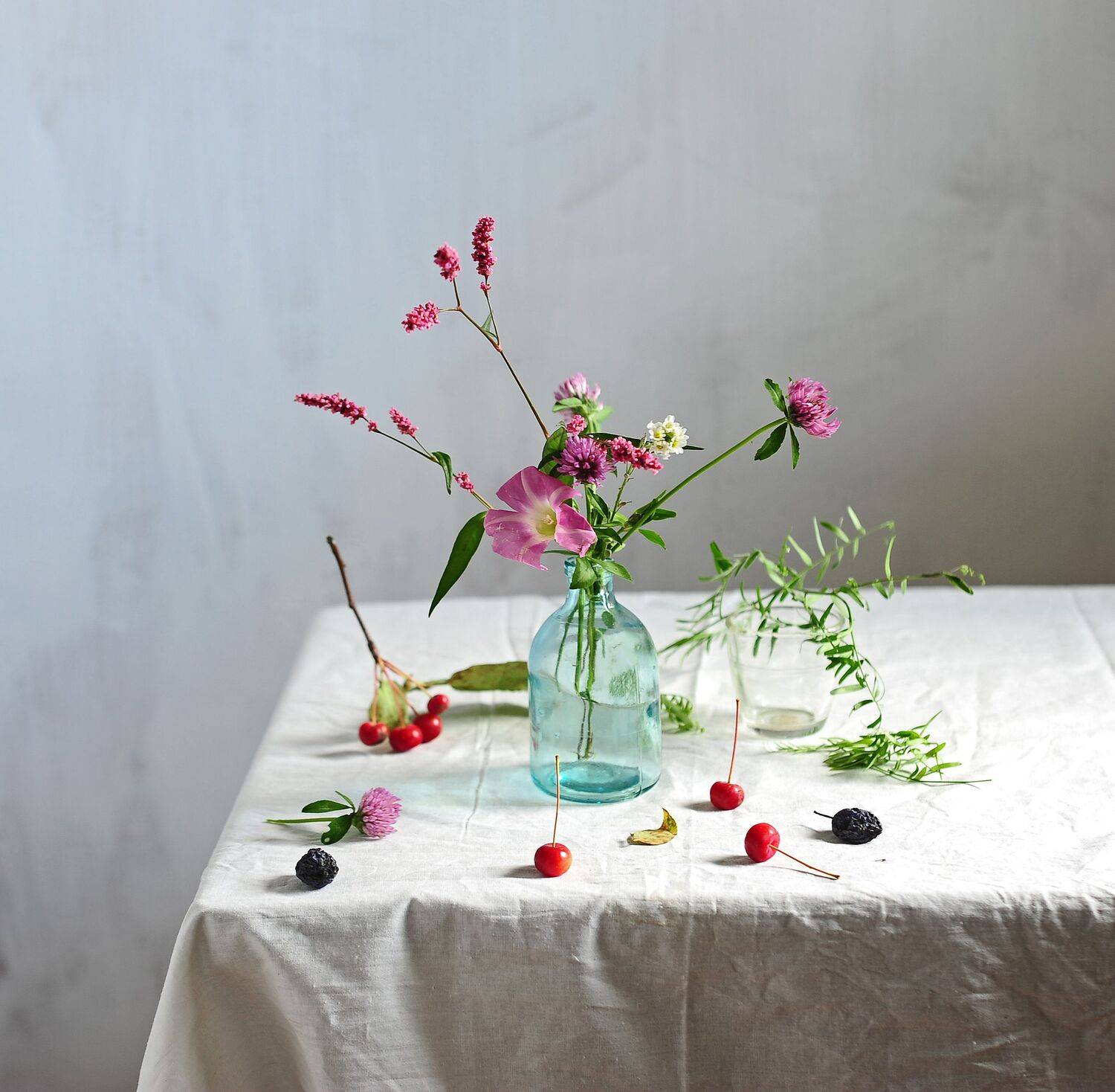 бутылочка, клевер,, Оксана Евкодимова