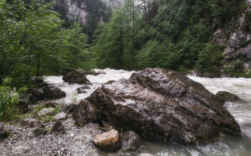 Горная река фото превью