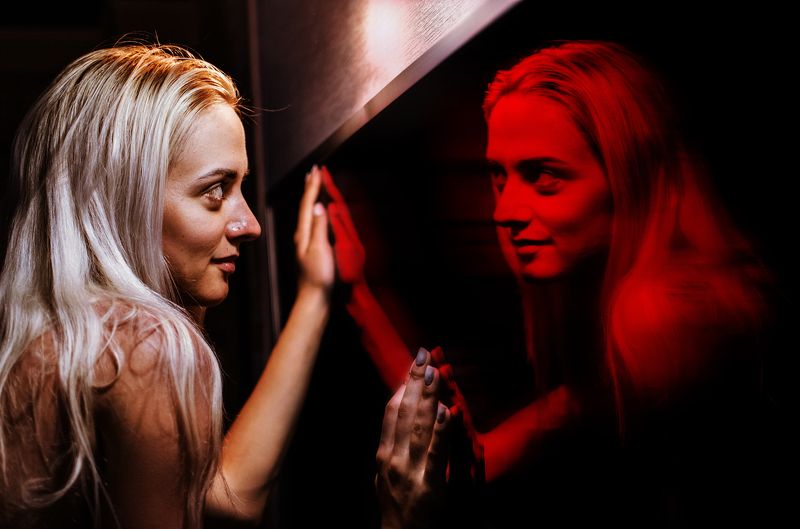 Red Twin фото превью