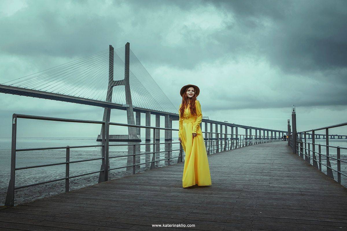 yellow, Lisbon, Portugal, bridge, river, color, woman, mood, loneliness  , Катерина Клио