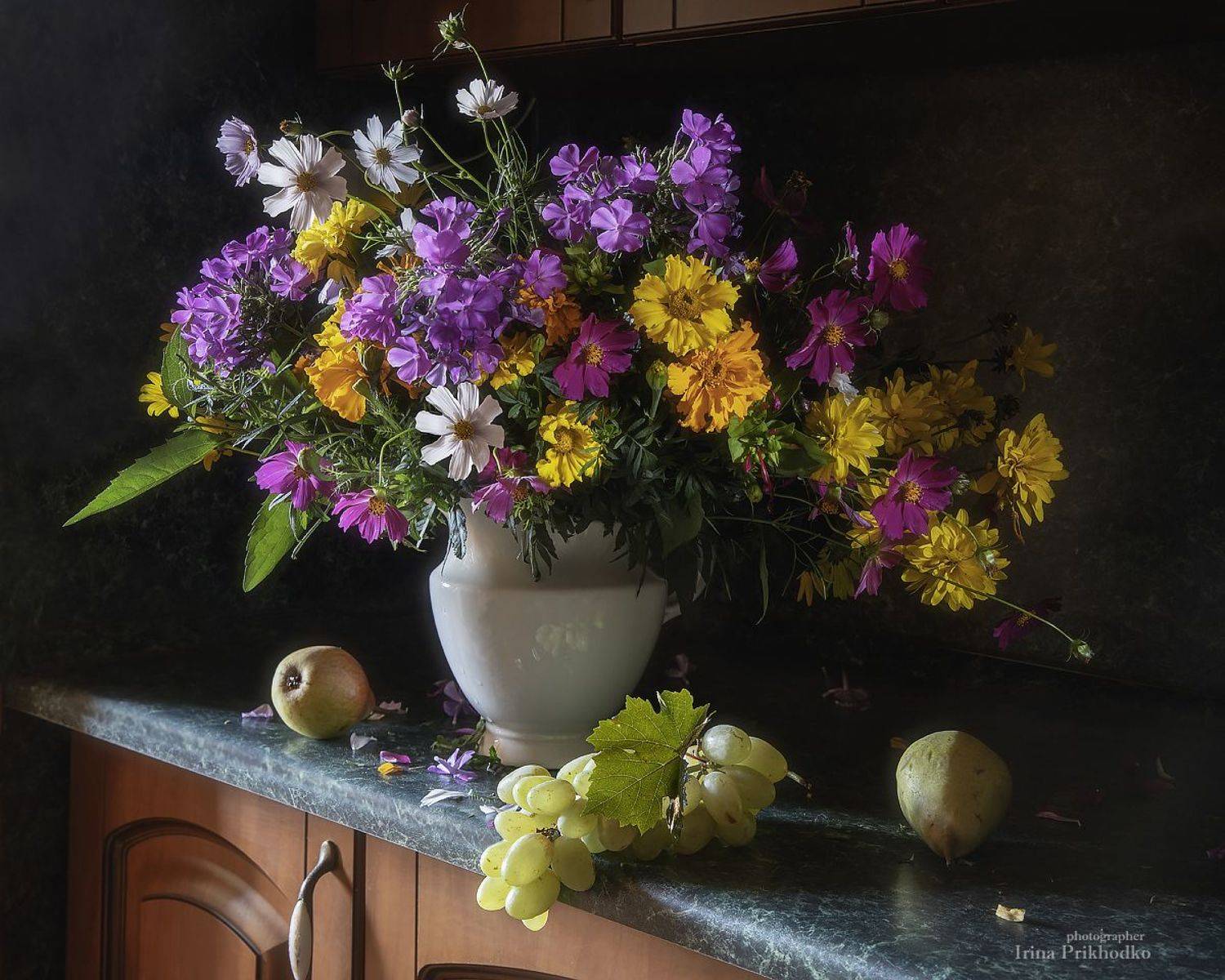 натюрморт, цветы, букеты, фрукты, художественная фотография, Ирина Приходько