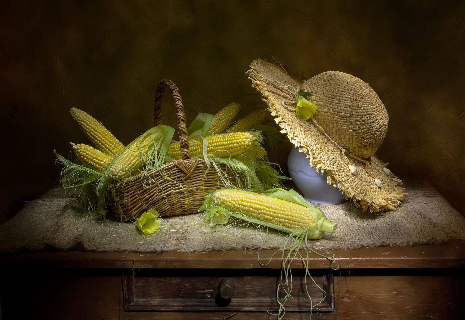 натюрморт, кукуруза, шляпа, Татьяна Феденкова