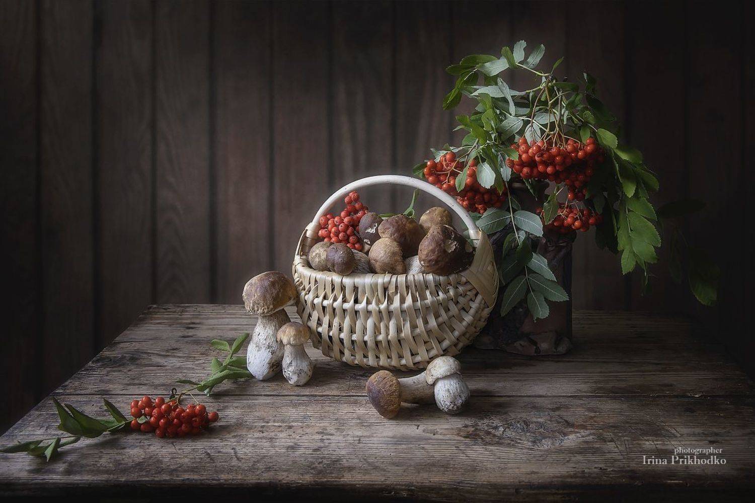 натюрморт, осень, грибы, рябина, деревенский, винтажный, Ирина Приходько