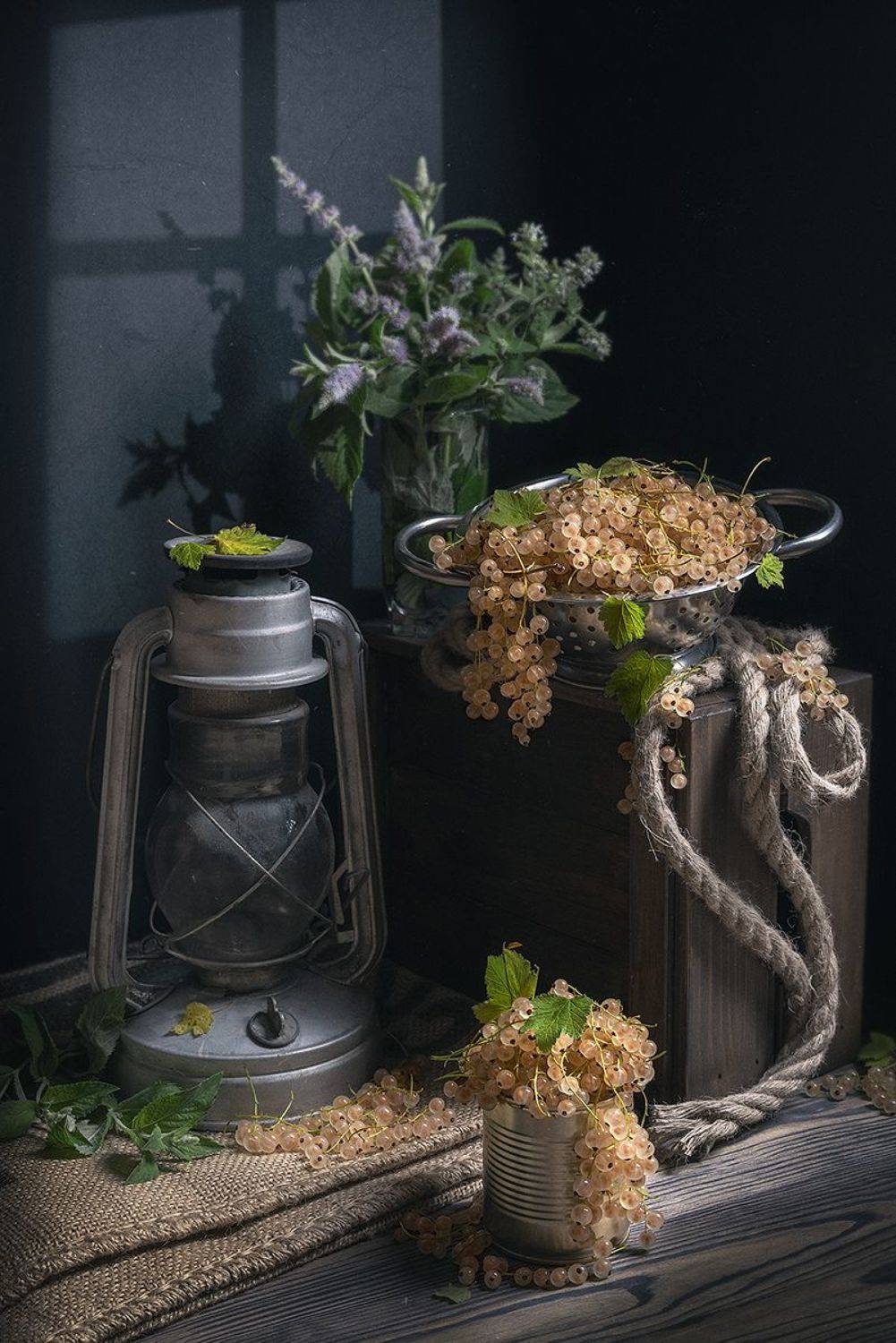 натюрморт, смородина, лампа, лето, рустик, ягоды, still life, ЯR Ольга