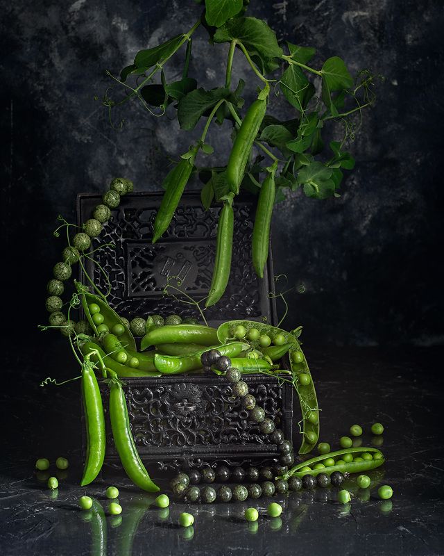 горох натюрморт фотонатюрморт  Сокровища для принцессы на горошине фото превью