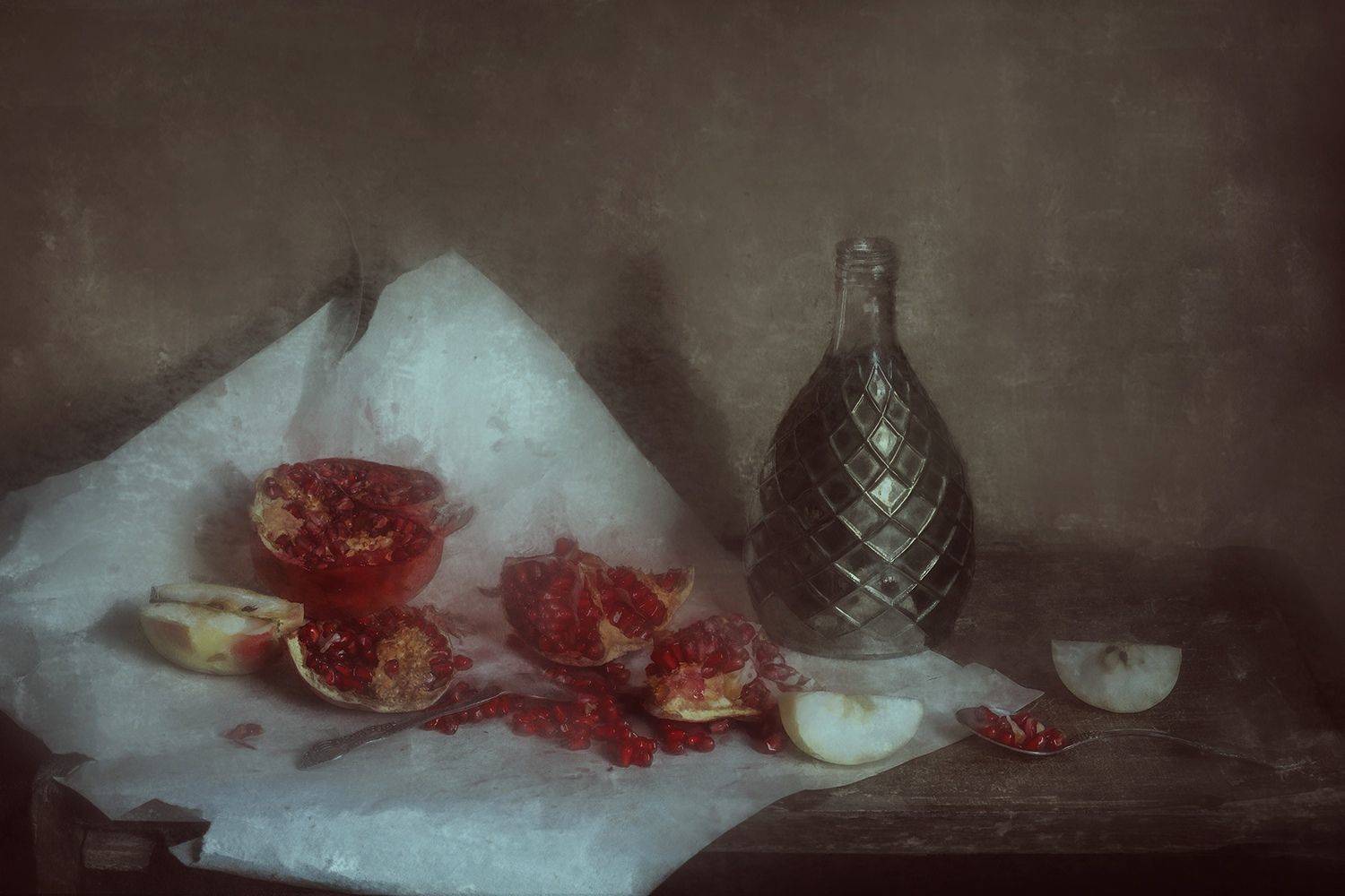 гранат бутылка бумага натюрморт, Ольга Сидорова