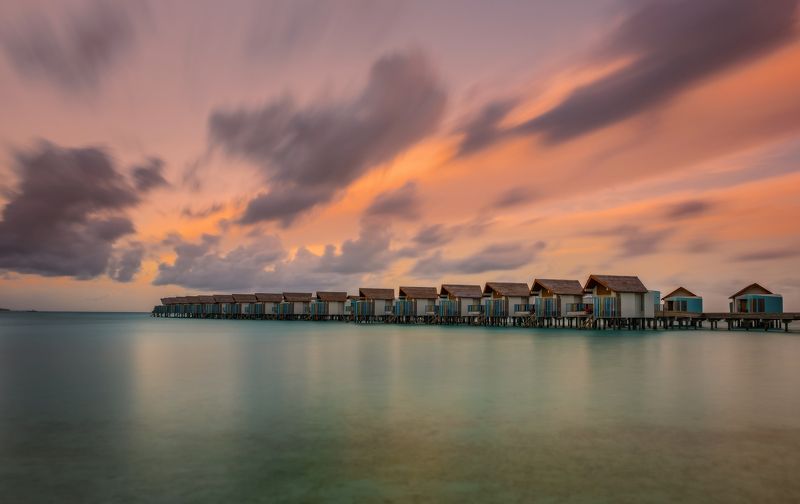 длинная выдержка, индийский океан, курорт, лето, мальдивы, океан, остров, острова, рассвет, утро, виллы, длинная экспозиция, мальдивские острова, июль 2021, надводные, crossroads maldives, hard rock hotel Overwater фото превью