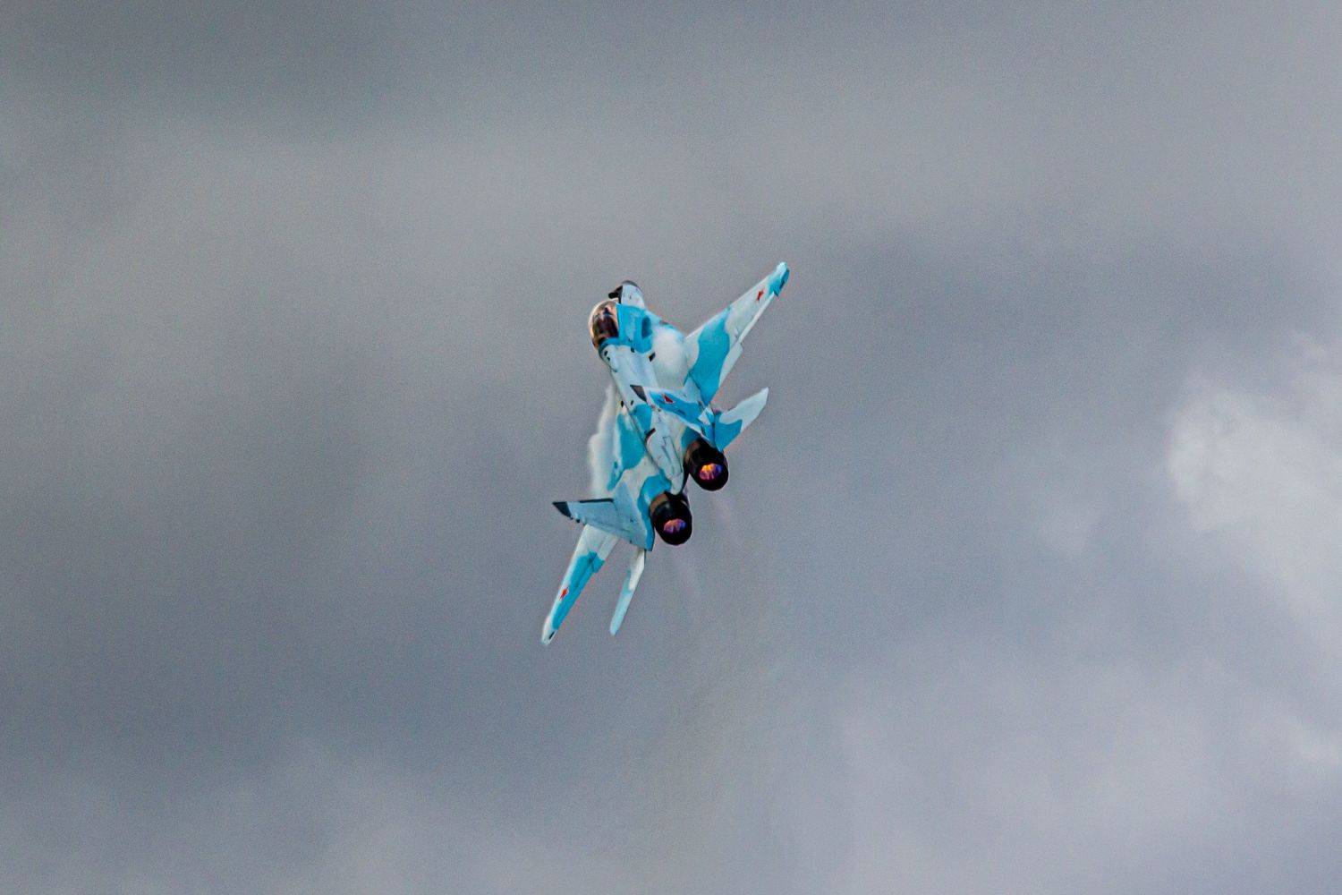 самолет, облака, истребитель, СУ, МИГ, скорость, истребители, вооружение, россия, ВВС, самолеты, гром, Сергей Лашнев