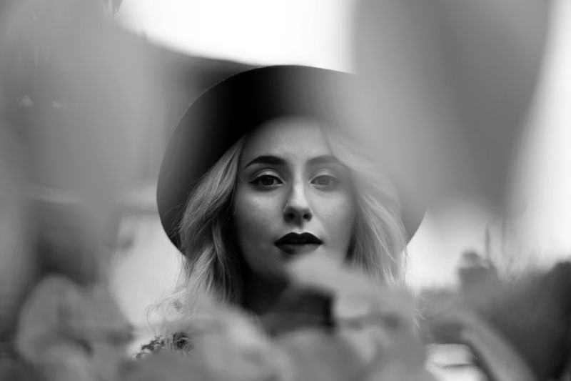 портрет, девушка, чб  *** фото превью