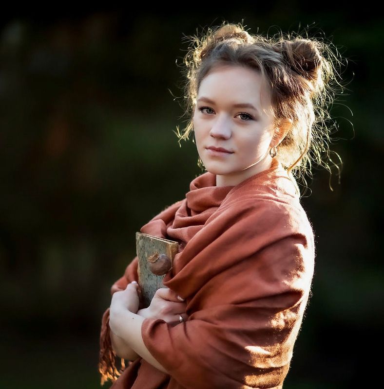 девушка, красота,книга, осень,girl, beautiful, book, autumn, nature Девушка с книгой фото превью