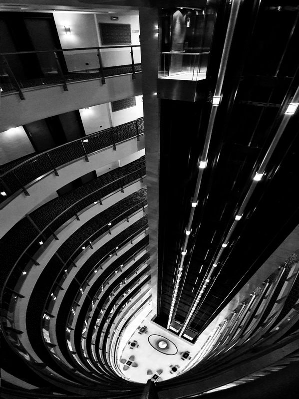 Look-Down фото превью