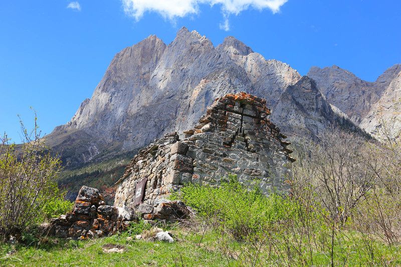 Ингушетия, Кавказ, Цей-Лоам, храм, святилище Дяла Храм на горе Молельня фото превью