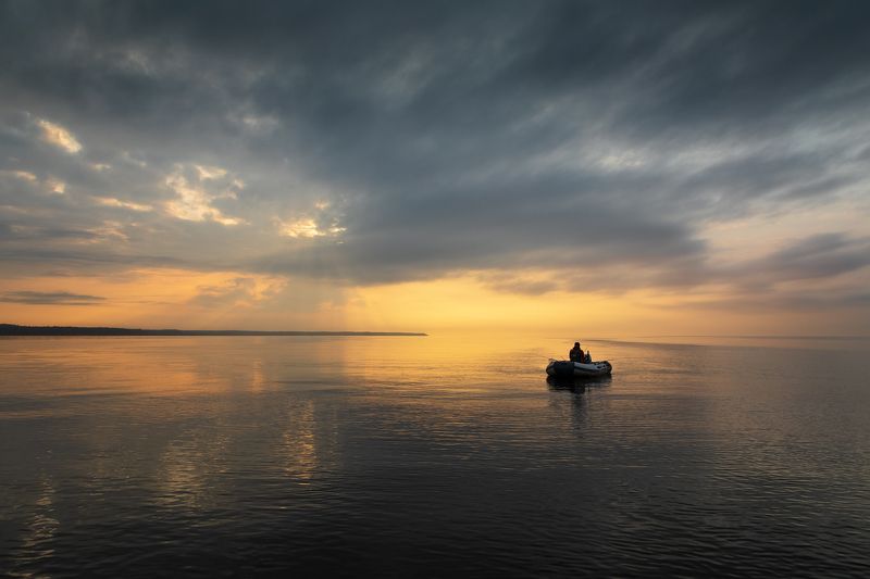 Рыбалка. Закат. Рыбалка на закате. фото превью