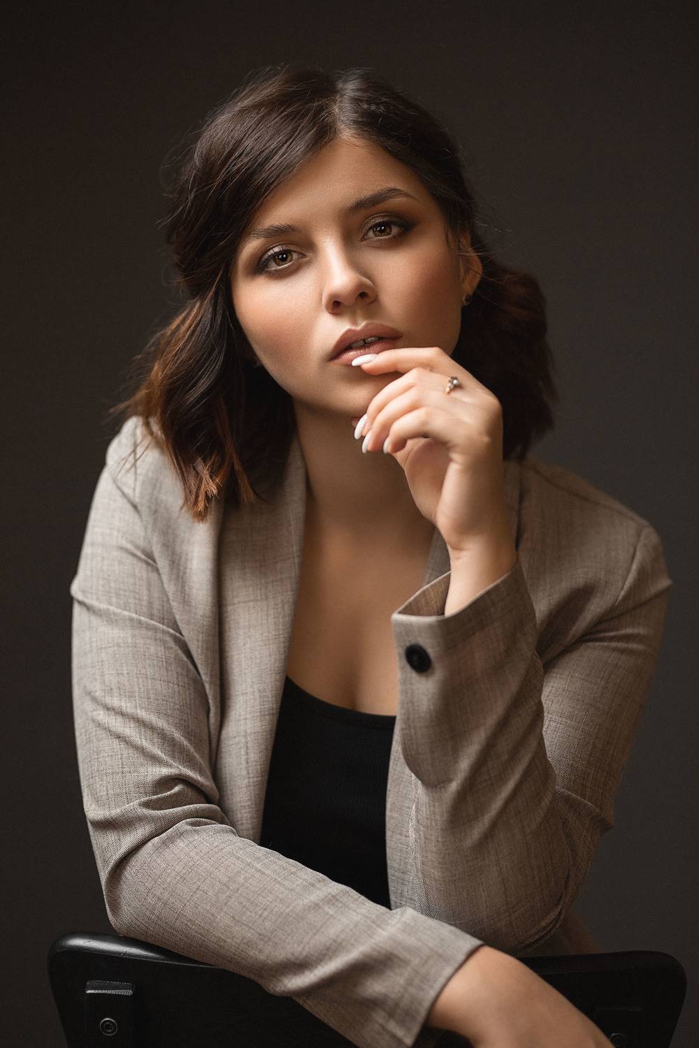 девушка, модель, портрет, фотосессия, студия, макияж, гламур, girl, model, modeling, young, portrait, make-up, творческий портрет, женский портрет, woman, young woman, glamour, постановка, постановочная фотография, fashion, Владимир Васильев