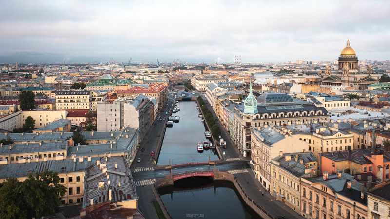 санкт-петербург, петербург, аэросъемка, дрон, апонтруж, красный мост, исторический центр Au Pont Rouge \\ Универмаг у Красного моста на реке Мойка фото превью