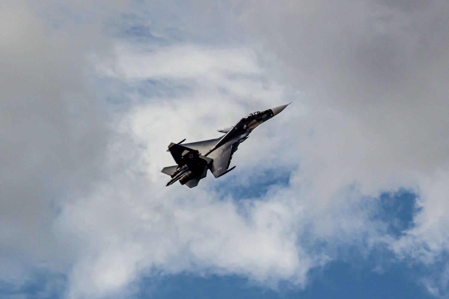 самолет, облака, истребитель, СУ, МИГ, скорость, истребители, вооружение, россия, ВВС, самолеты, гром, Сергей Лашнев