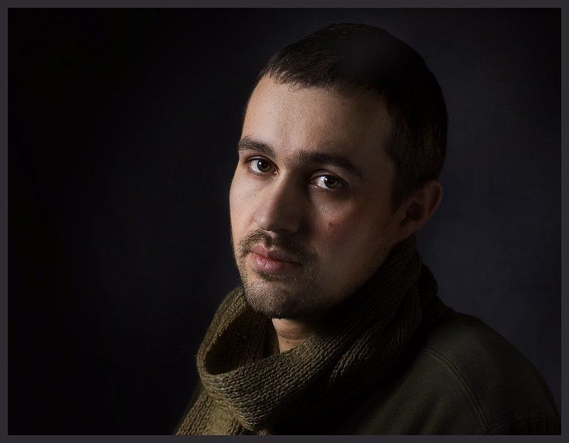 Портрет артиста в романтическом стиле. фото превью