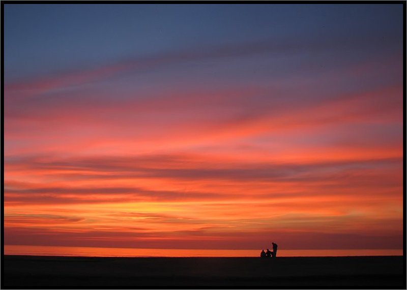 На троих... фото превью