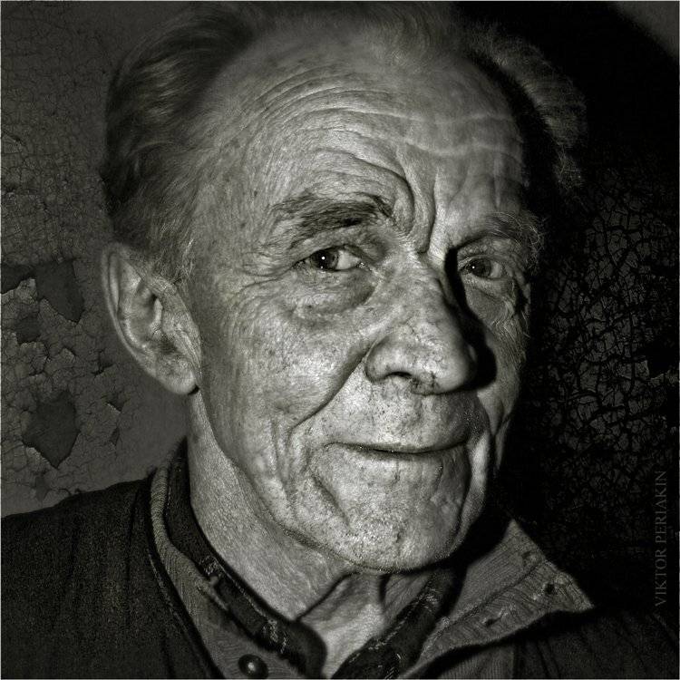 дядя, толя, дедок, у, подьезда, Виктор Перякин