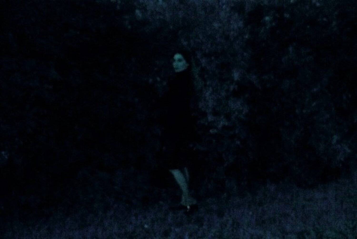 невидимки, Deep in Violet