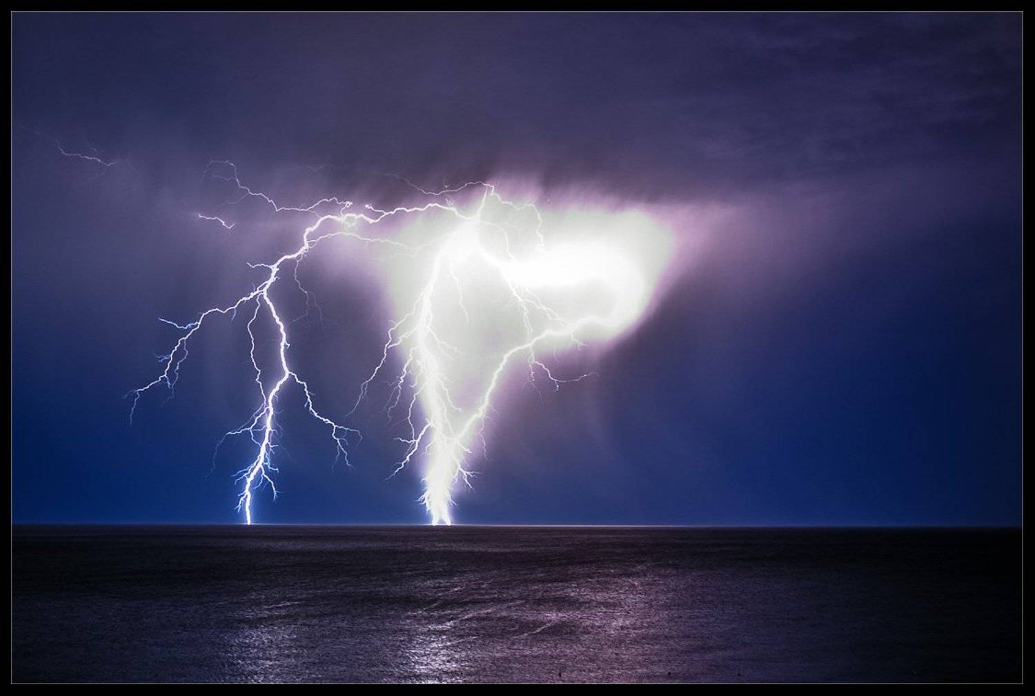 торнадо, гроза, молния, разряд, свет, ночь, кипр, природа, пейзаж, Александр Константинов