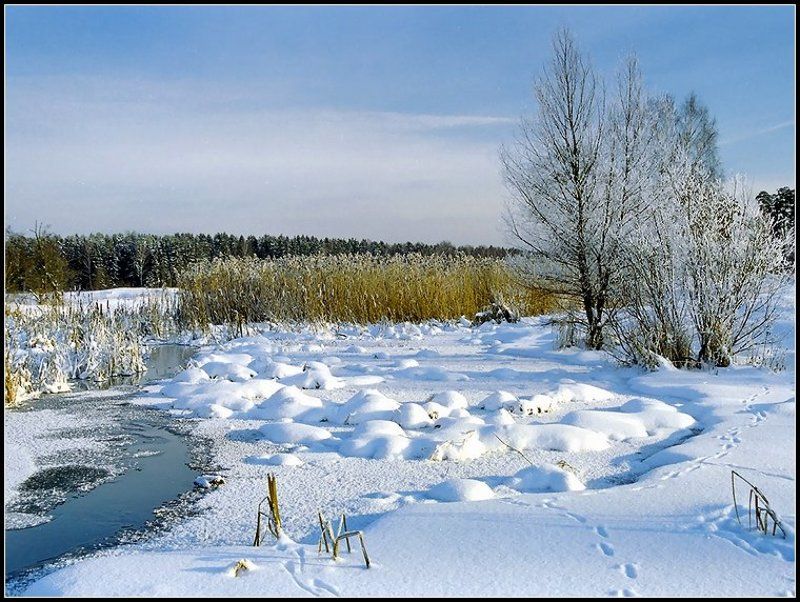декабрь, снег, река, иней Зимняя речка фото превью