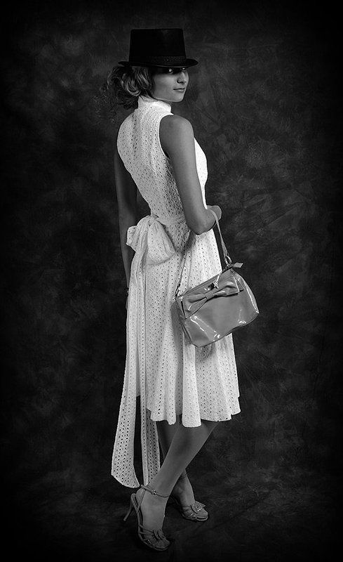 девушка,платье,сумка,зорро,zorro FemiZorro фото превью