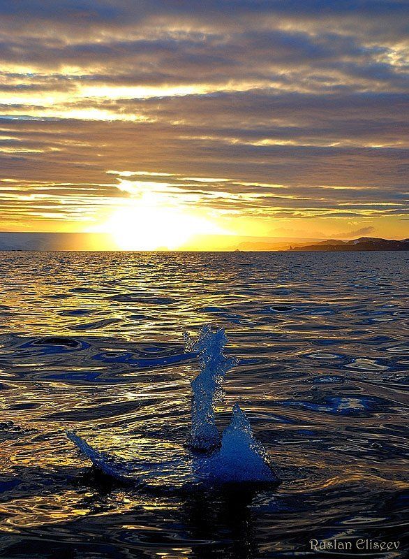 антарктика, бухта,ледник, лед Айсберг, но ооооочень маленький))) фото превью