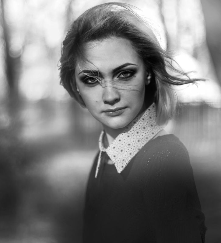 Она. фото превью