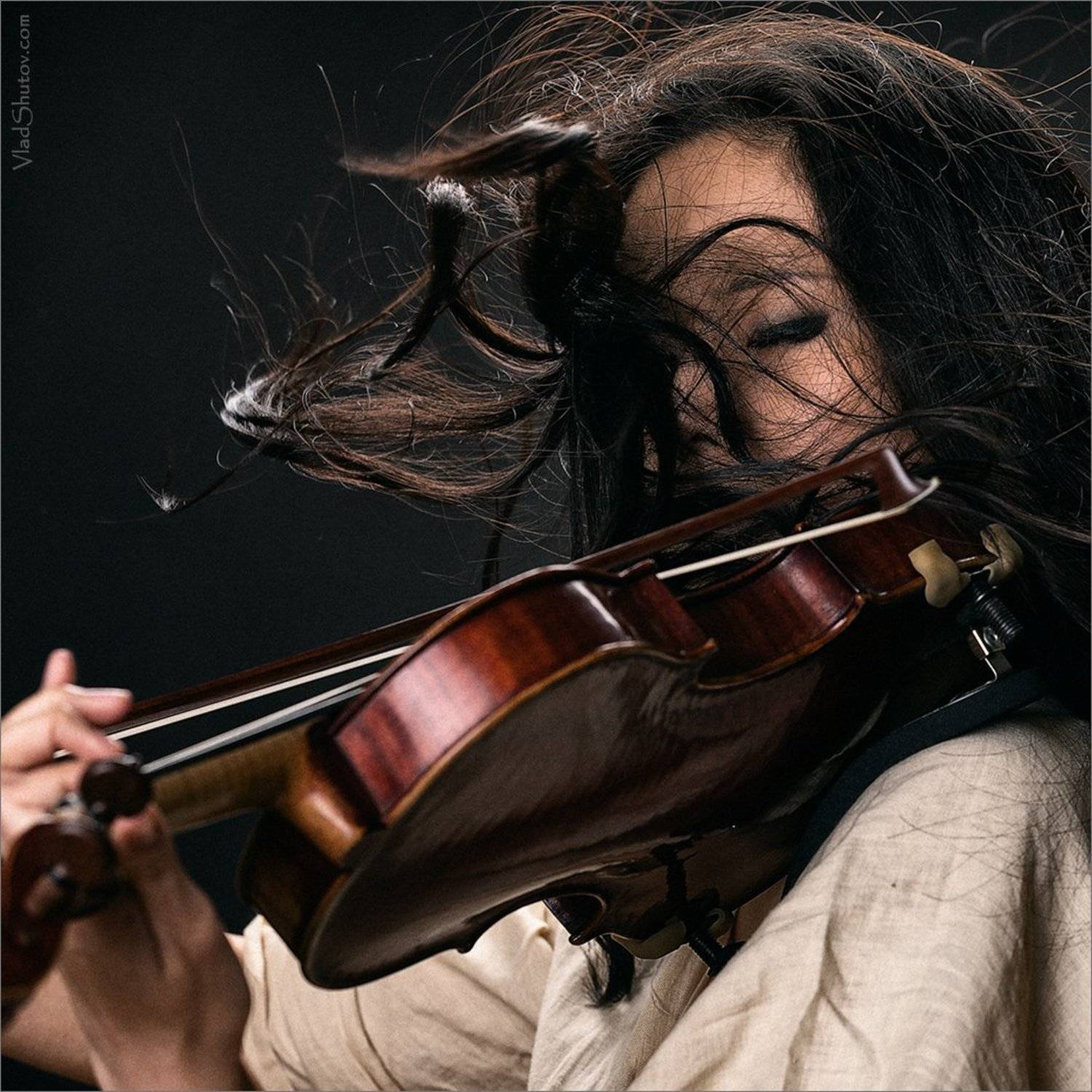 , Влад Шутов